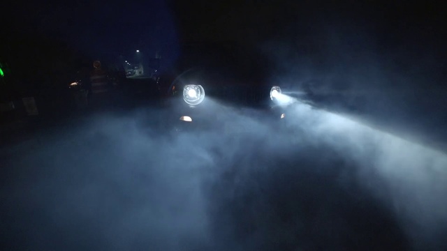 Video Reference: Light, Atmospheric phenomenon, Sky, Automotive lighting, Darkness, Atmosphere, Night, Lighting, Headlamp, Lens flare