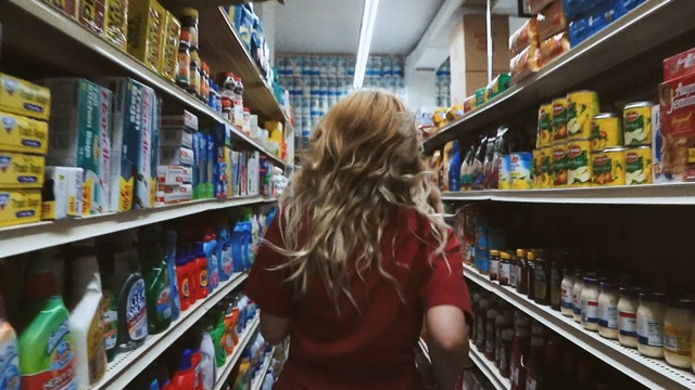 Video Reference: Supermarket, Retail, Convenience store, Grocery store, Aisle, Building, Product, Customer, Convenience food, Shopping