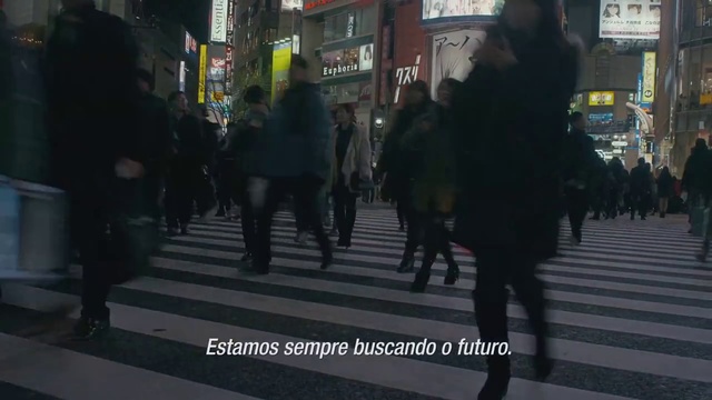 Video Reference: Pedestrian, Pedestrian crossing, Snapshot, Metropolitan area, Street, Standing, Mode of transport, Infrastructure, Road, Crowd, Person