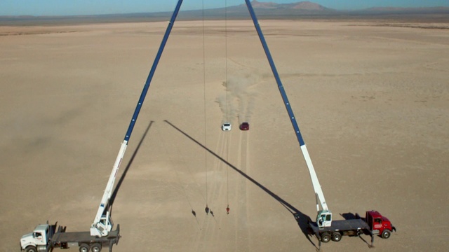 Video Reference: Crane, Vehicle