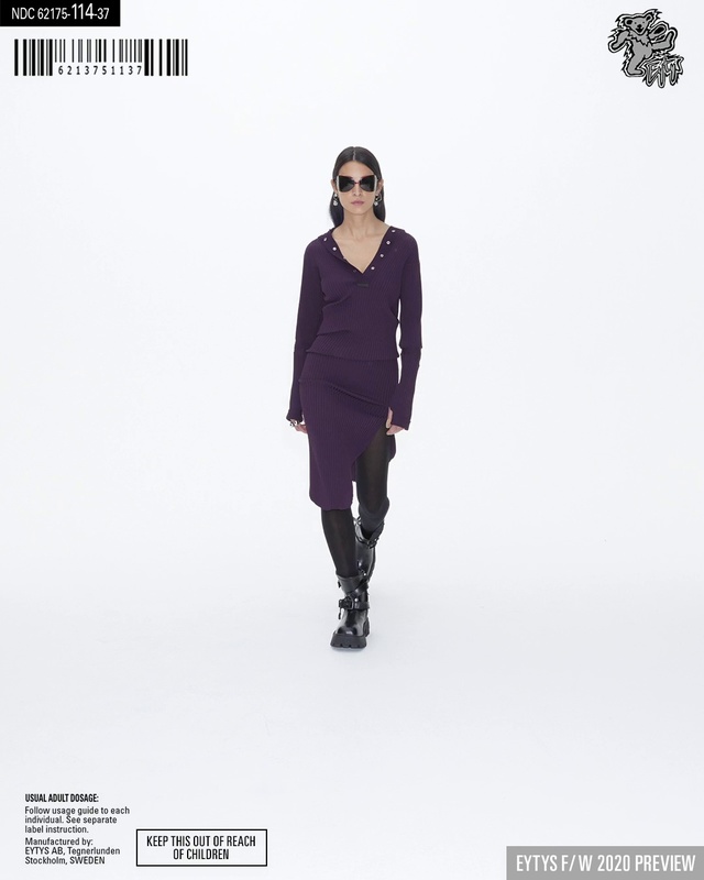 Video Reference: Clothing, Fashion, Sleeve, Fashion model, Footwear, Photography, Photo shoot, Fashion design, Outerwear, Leggings