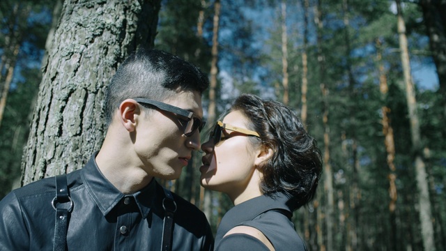 Video Reference: tree, woody plant, nature, glasses, plant, vision care, sunglasses, emotion, photography, girl