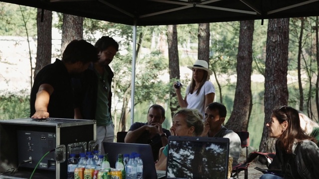 Video Reference: Community, Event, Tree, Adaptation, Fun, Recreation, Picnic, Leisure, Lunch, Person