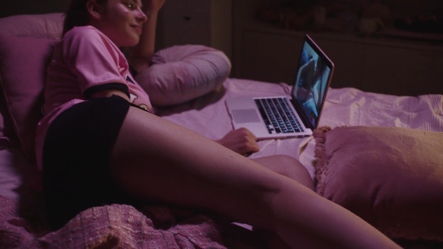 Video Reference: purple, sitting, leg, girl, human body, hand, black hair, arm, thigh, finger, Person