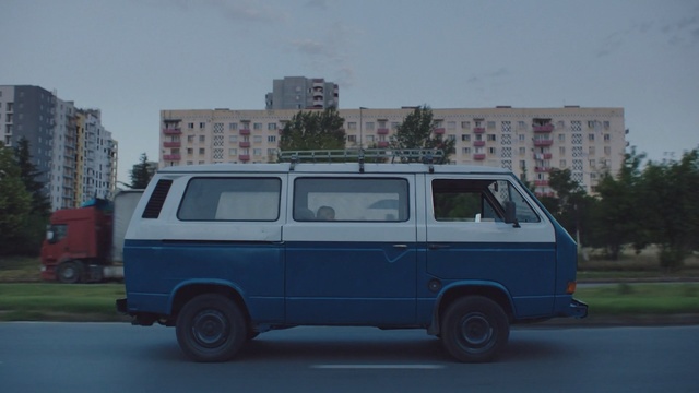 Video Reference: motor vehicle, vehicle, van, car, transport, mode of transport, volkswagen type 2 t3, volkswagen, compact van, minibus