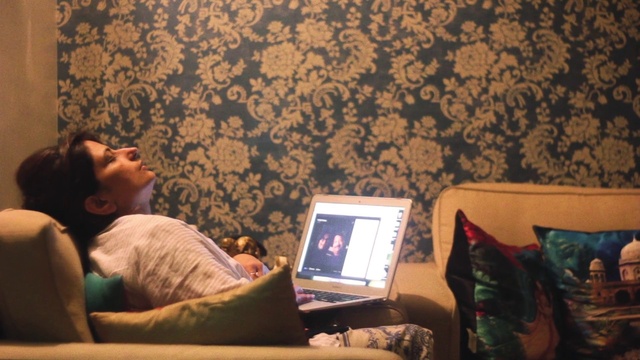 Video Reference: Room, Wallpaper, Technology, Fun, Electronic device, Laptop, Sitting, Gadget, Furniture, Comfort