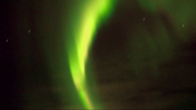 Video Reference: Green, Nature, Aurora, Light, Sky, Atmosphere, Celestial event, Space, Night, Geological phenomenon