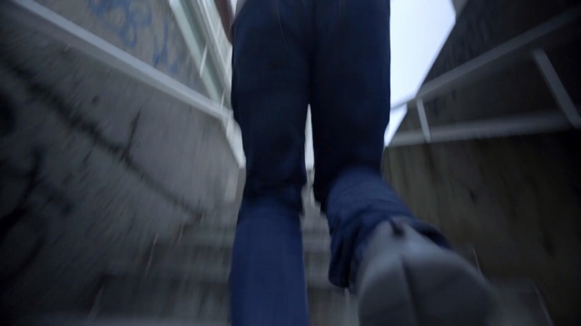 Video Reference: Blue, Jeans, Black, Leg, Human leg, Standing, Denim, Footwear, Joint, Sportswear