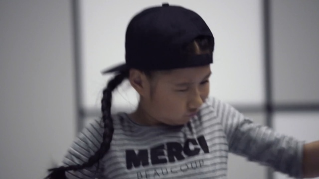 Video Reference: White, Hair, Cool, Clothing, Beanie, Cap, Knit cap, Forehead, Snapshot, Headgear