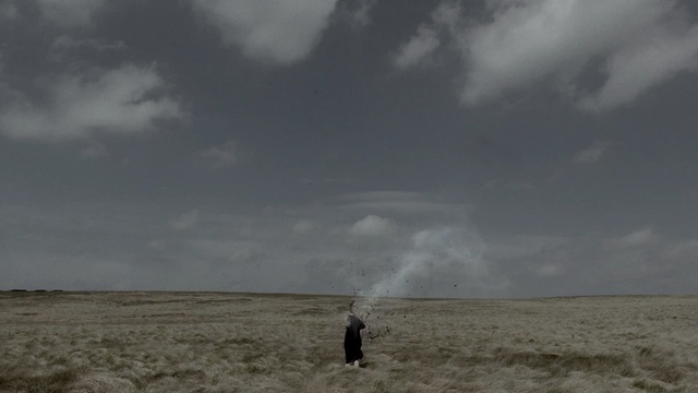 Video Reference: Sky, Cloud, Horizon, Ecoregion, Steppe, Landscape, Storm, Atmosphere, Sea, Photography