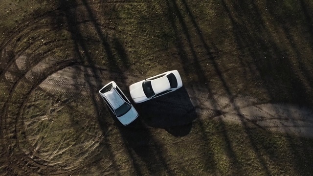 Video Reference: Technology, Electronic device, Finger, Fashion accessory, Gadget, Vehicle