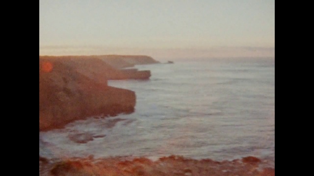 Video Reference: Body of water, Sea, Horizon, Ocean, Coast, Atmospheric phenomenon, Shore, Sky, Morning, Calm