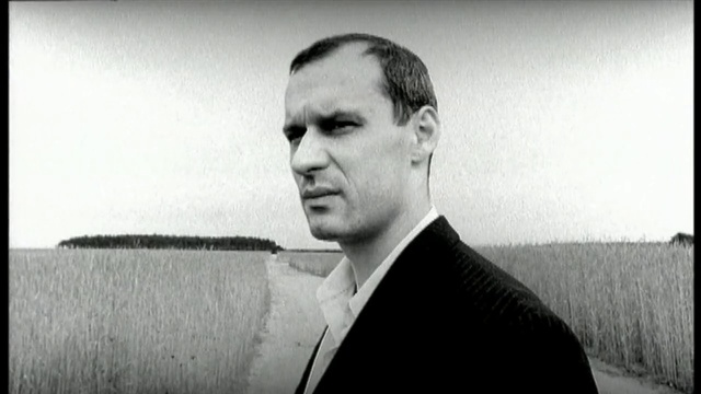 Video Reference: Photograph, Gentleman, Male, White-collar worker, Portrait, Suit, Businessperson, Black-and-white, Photography, Monochrome photography, Person