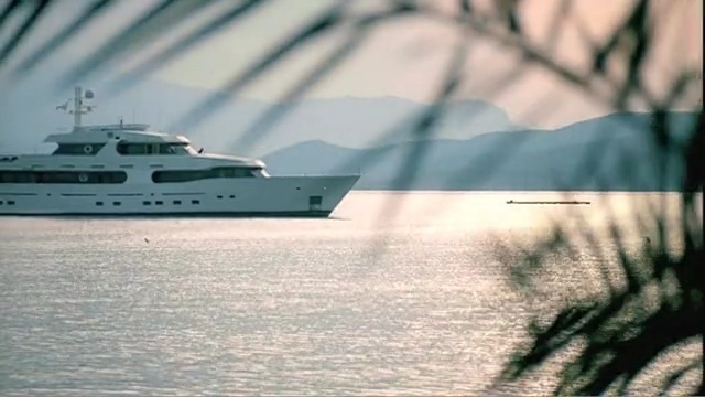 Video Reference: water transportation, yacht, passenger ship, boat, watercraft, luxury yacht, ship, naval architecture, sky, motor ship
