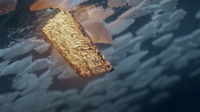 Video Reference: water, reflection, macro photography