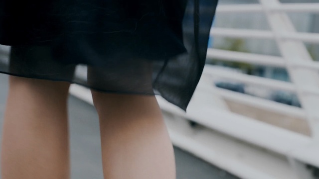 Video Reference: leg, shoulder, thigh, joint, girl, shorts, human leg, hand, denim, waist
