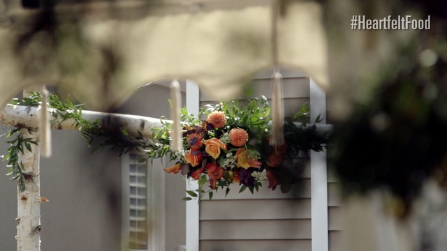 Video Reference: Floristry, Flower Arranging, Floral design, Flower, Plant, Bouquet, Twig, Cut flowers, Artificial flower, Art