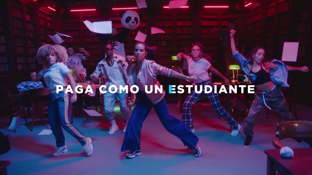 Video Reference: Entertainment, Dance, Dancer, Performing arts, Performance, Event, Stage, Disco, Music, Modern dance