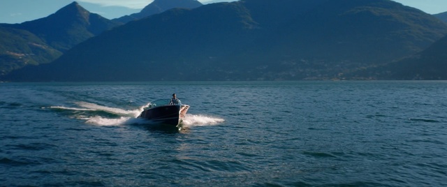 Video Reference: submarine, submersible, warship, ship, boat, sea, military vehicle, water, ocean, vessel