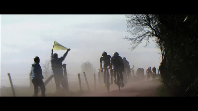 Video Reference: Photograph, Atmospheric phenomenon, Morning, Snapshot, Mist, Photography, Human, Sky, Fun, Fog