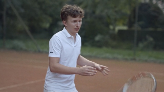 Video Reference: Racket, Fun, Player, Photography, Sports, Sports training, Sports equipment, Competition event, Tennis, Leisure, Person