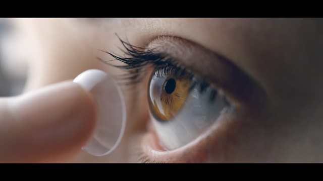 Video Reference: eyebrow, eyelash, eye, close up, macro photography, ophthalmology, iris, eyelash extensions, lens, contact lens