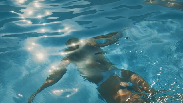 Video Reference: Water, Blue, Sky, Short-beaked common dolphin, Common bottlenose dolphin, Dolphin