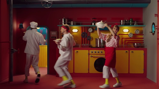 Video Reference: Yellow, Room, Fun, Play