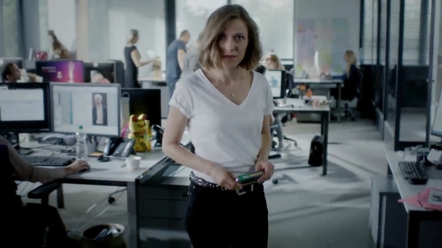 Video Reference: Shoulder, Beauty, Fashion, Snapshot, Arm, Standing, Blond, Joint, Photography, Fashion design, Person