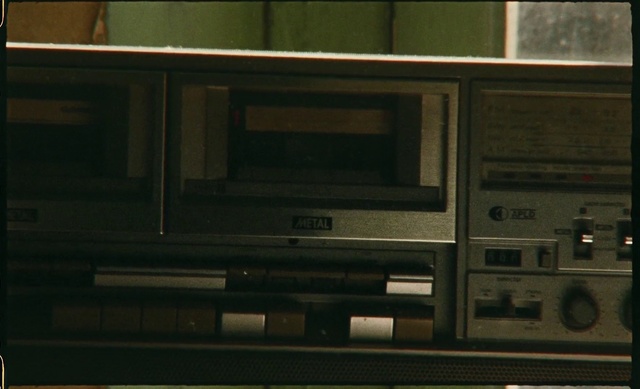 Video Reference: Electronics, Cassette deck, Technology, Electronic device, Compact cassette