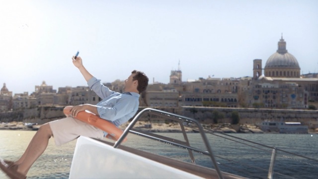 Video Reference: water, vacation, sea, sky, tourism, leisure, recreation, fun, roof, Person