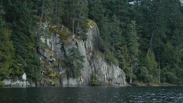 Video Reference: Body of water, Natural landscape, Nature, Water, Water resources, Nature reserve, Watercourse, Vegetation, Tree, Wilderness
