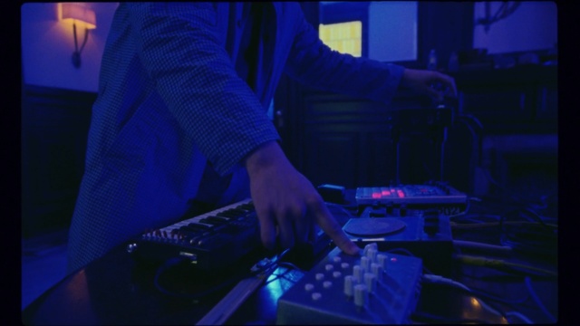 Video Reference: Blue, Electronics, Disc jockey, Deejay, Technology, Nightclub, Performance, Music venue