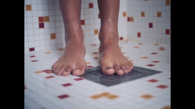 Video Reference: Foot, Leg, Toe, Human leg, Barefoot, Skin, Nail, Hand, Finger, Ankle