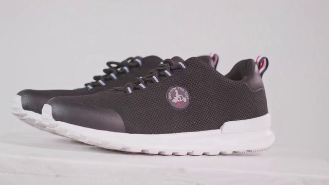 Video Reference: Shoe, Footwear, Outdoor shoe, White, Sneakers, Black, Walking shoe, Brown, Sportswear, Athletic shoe