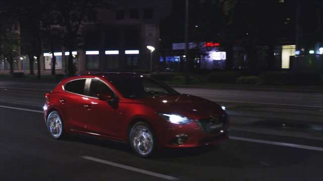 Video Reference: Land vehicle, Vehicle, Car, Mid-size car, Full-size car, Automotive design, Luxury vehicle, Mazda, Sedan