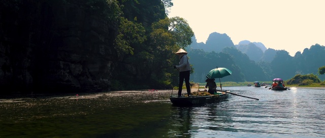 Video Reference: Water transportation, Nature, Water, Boating, Wilderness, River, Lake, Vehicle, Boat, Recreation