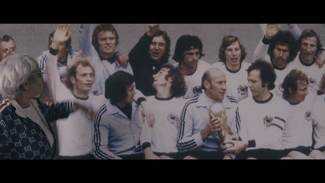 Video Reference: Social group, People, Facial expression, Youth, Team, Fun, Friendship, Cool, Human, Photography