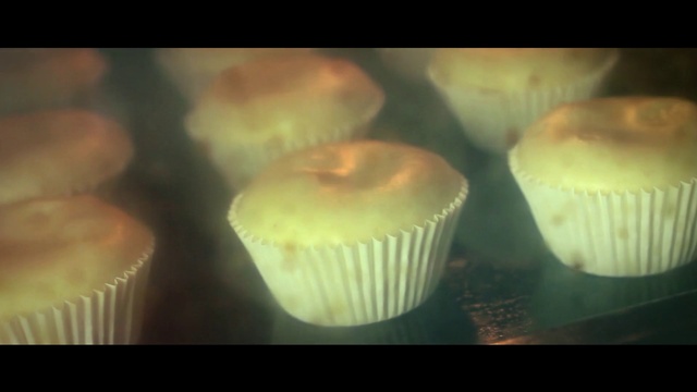 Video Reference: Food, Cupcake, Muffin, Baking, Dessert, Baked goods, Cuisine, Dish, Ingredient, Icing