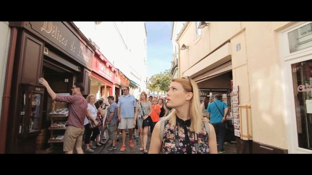 Video Reference: street, city, girl, Person