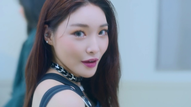 Video Reference: beauty, eyebrow, human hair color, girl, black hair, fashion model, long hair, brown hair, product, eyelash, Person