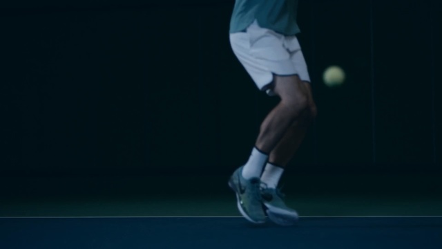 Video Reference: Tennis, Tennis player, Human leg, Ball game, Sports equipment, Knee, Joint, Sports, Ball, Football
