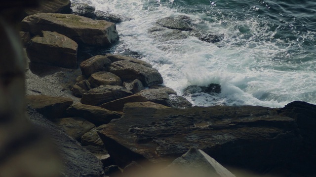 Video Reference: Wave, Water, Rock, Sea, Ocean, Shore, Wind wave, Watercourse, Coast, Sky