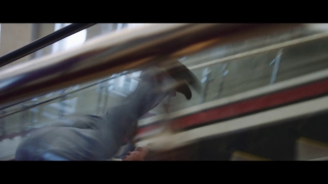 Video Reference: Automotive lighting, Window, Hood, Automotive design, Motor vehicle, Vehicle door, Automotive exterior, Fixture, Automotive mirror, Bumper