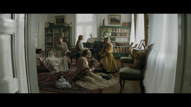 Video Reference: screenshot, home, window, house, scene, Person