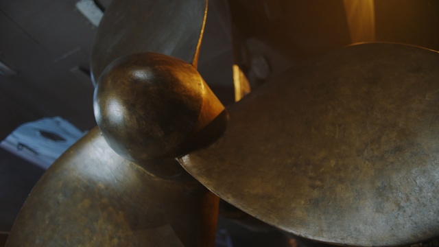 Video Reference: Propeller, Cymbal, Metal, Propeller