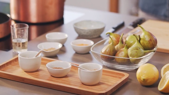 Video Reference: food, dish, tableware, finger food, ingredient, breakfast, cuisine, brunch