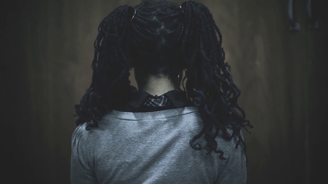 Video Reference: Hair, Face, Black, Hairstyle, Head, Beauty, Long hair, Black hair, Shoulder, Lip, Person