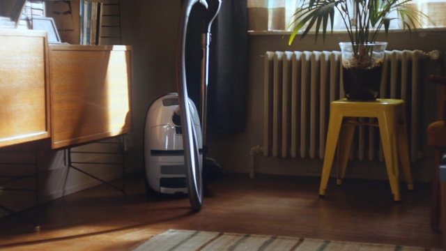 Video Reference: Floor, Lighting, Light, Hardwood, Wood, Flooring, Tile, Furniture, Room, Table, Person