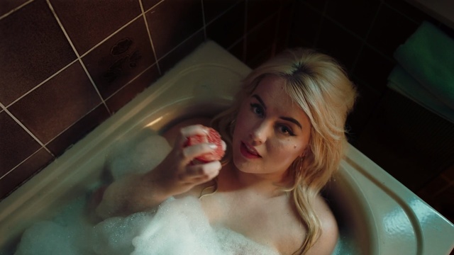 Video Reference: Hair, Bathtub, Blond, Lady, Beauty, Bathing, Mouth, Fun, Room, Photography, Person